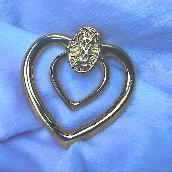 YSL Scarf Ring Heart Shape Gold Logo RARE 1980s Vintage yves saint laurent - Picture 2 of 11